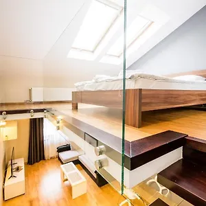 https://radziwillowska-old-town-deluxe-apartment-wawelofts.krakowhotelspoland.com